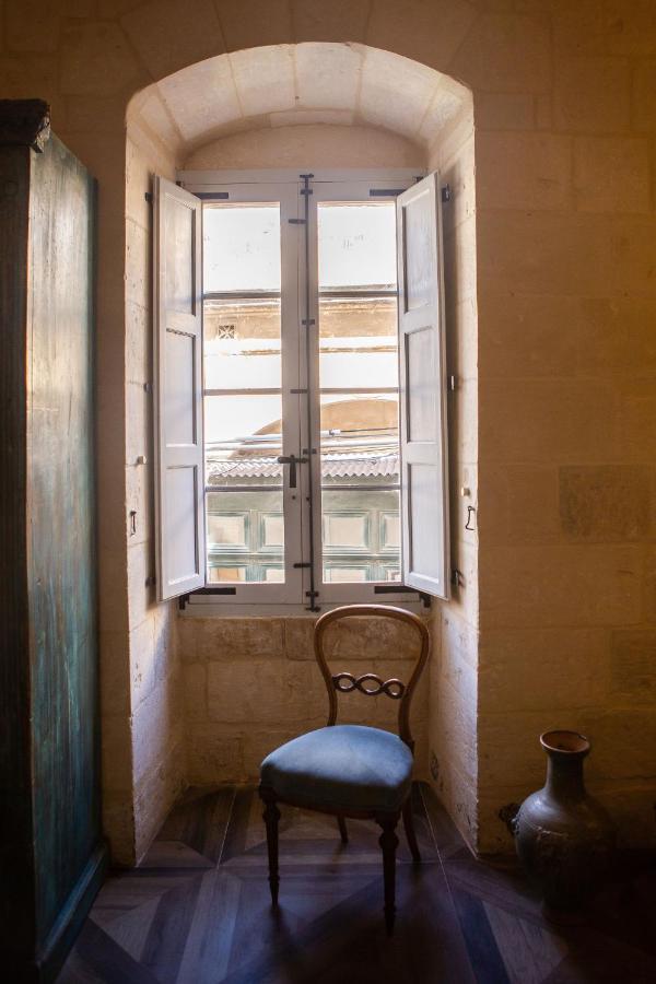 Palazzino Birgu Host Family Bed And Breakfast Exterior photo