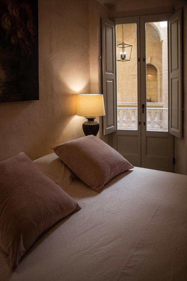 Palazzino Birgu Host Family Bed And Breakfast Exterior photo